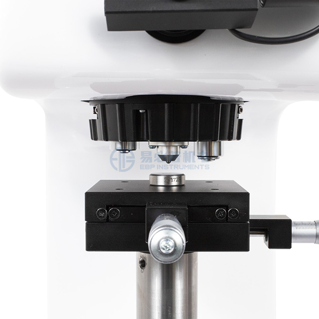 Probador automático de dureza Vickers Micro con sistema de enfoque de varilla de gusano