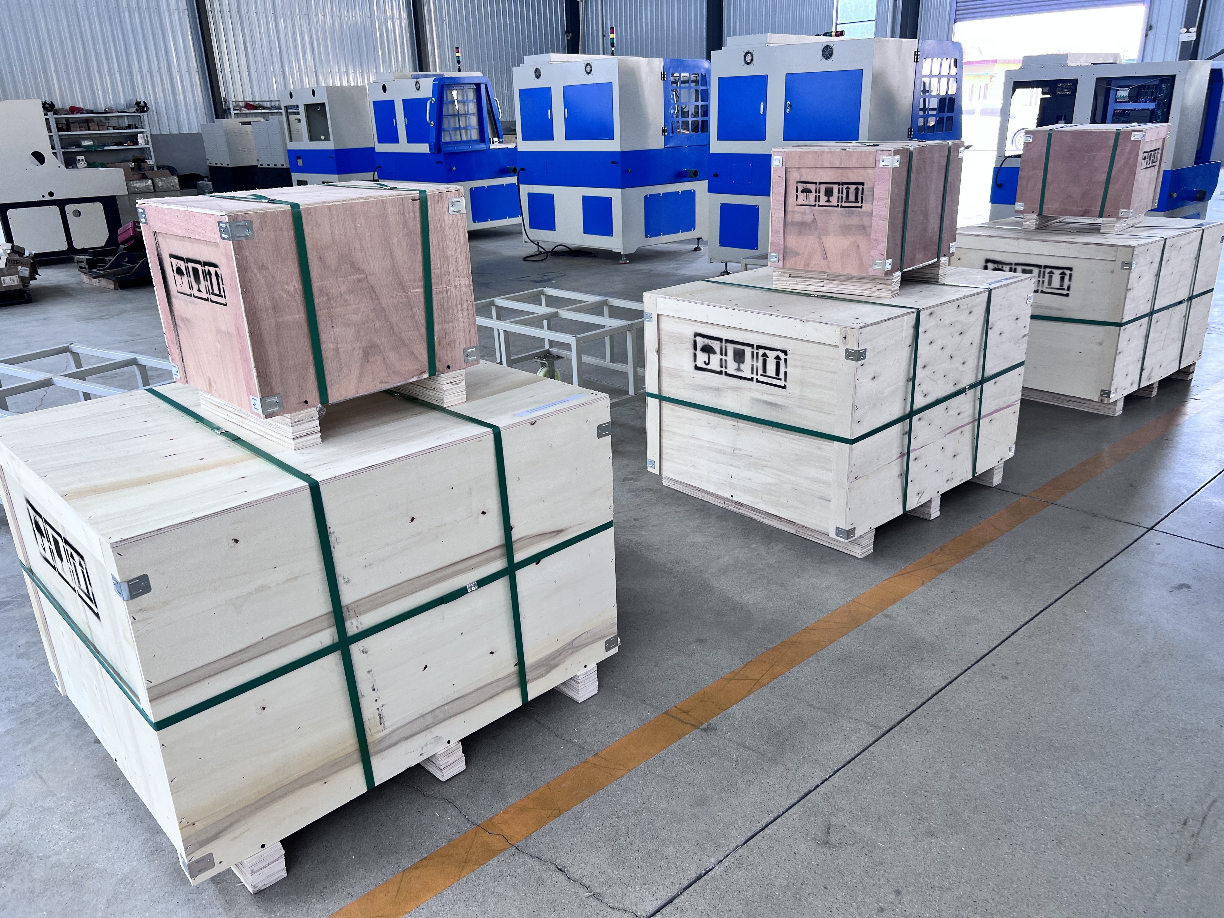 Embalaje de la m&aacute;quina de corte abrasiva metalogr&aacute;fica