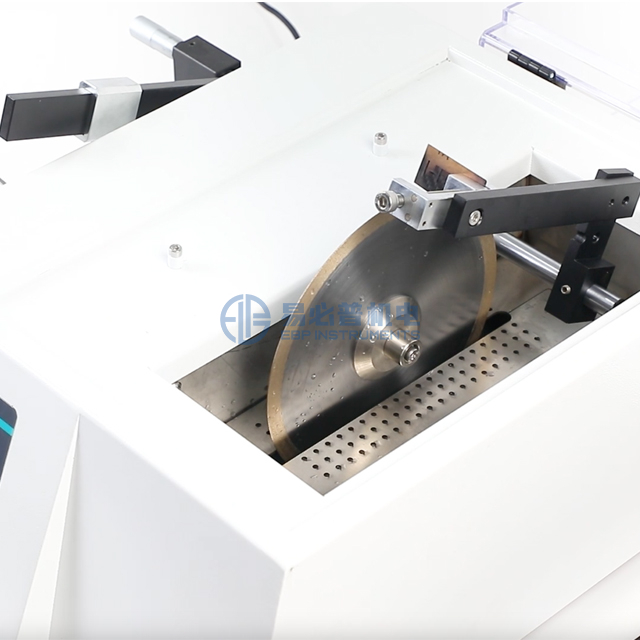 Muestra metalográfica de la máquina de corte automática de precisión baja velocidad