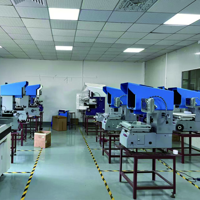 Proyector de perfiles horizontales EBP